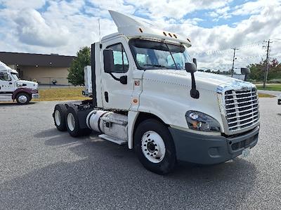 Used 2018 Freightliner Cascadia Detroit DD13 Semi Truck for sale #303345 - photo 1