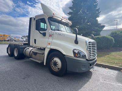 Used 2018 Freightliner Cascadia Detroit DD13 Semi Truck for sale #303397 - photo 1