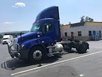 Used 2020 Freightliner Cascadia Detroit DD13 Semi Truck for sale #304237 - photo 3