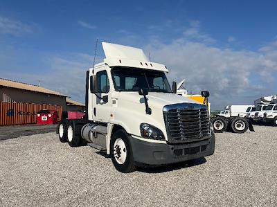 Used 2018 Freightliner Cascadia Detroit DD13 Semi Truck for sale #304585 - photo 1