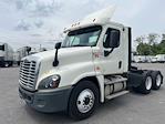 Used 2018 Freightliner Cascadia Detroit DD13 Semi Truck for sale #304588 - photo 3