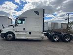 Used 2020 Freightliner Cascadia Detroit DD15AT Semi Truck with Sleeper Cab for sale #304762 - photo 4