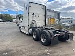 Used 2020 Freightliner Cascadia Detroit DD15AT Semi Truck with Sleeper Cab for sale #304762 - photo 5