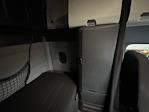 Used 2020 Freightliner Cascadia Detroit DD15AT Semi Truck with Sleeper Cab for sale #304765 - photo 18