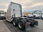 Used 2020 Freightliner Cascadia Detroit DD15AT Semi Truck with Sleeper Cab for sale #304765 - photo 5