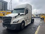 Used 2020 Freightliner Cascadia Detroit DD15AT Semi Truck with Sleeper Cab for sale #304766 - photo 3