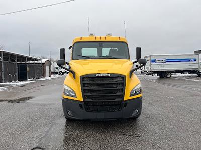 Used 2020 Freightliner Cascadia - photo 1
