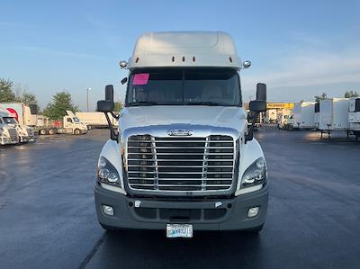 Used 2019 Freightliner Cascadia Detroit DD13 Semi Truck with Sleeper Cab for sale #304969 - photo 2