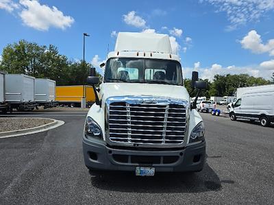 Used 2020 Freightliner Cascadia Detroit DD13 Semi Truck for sale #305162 - photo 2