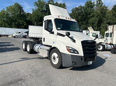 Used 2020 Freightliner Cascadia Detroit DD13 Semi Truck for sale #305333 - photo 1