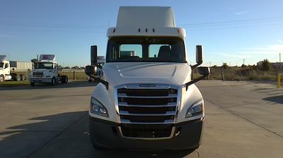 Used 2019 Freightliner Cascadia Detroit DD13 Semi Truck for sale #305784 - photo 2