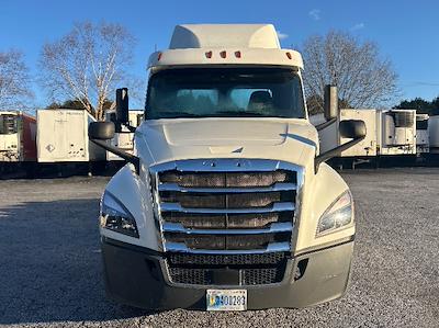 Used 2019 Freightliner Cascadia Detroit DD13 Semi Truck for sale #305821 - photo 2