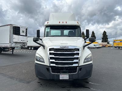 Used 2019 Freightliner Cascadia - photo 1