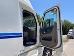 Used 2020 Freightliner Cascadia Detroit DD15AT Semi Truck with Sleeper Cab for sale #305843 - photo 13