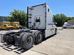 Used 2020 Freightliner Cascadia Detroit DD15AT Semi Truck with Sleeper Cab for sale #305843 - photo 7