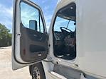 Used 2020 Freightliner Cascadia Detroit DD15AT Semi Truck with Sleeper Cab for sale #305851 - photo 9