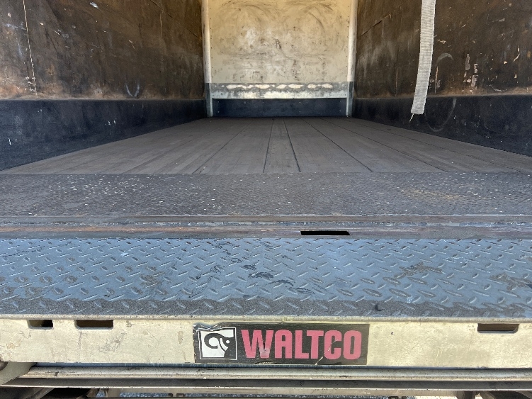 Used 2019 Isuzu FTR - photo 12