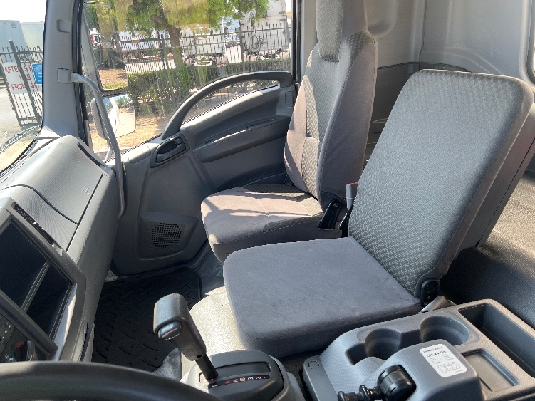 Used 2019 Isuzu FTR - photo 21