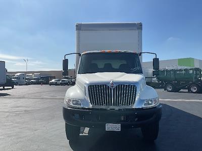 Used 2020 International MV Box Truck for sale #307103 - photo 2