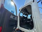 Used 2020 Freightliner Cascadia Detroit DD15AT Semi Truck for sale #307331 - photo 9