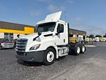 Used 2020 Freightliner Cascadia Detroit DD13 Semi Truck for sale #307385 - photo 3
