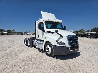 Used 2020 Freightliner Cascadia Detroit DD13 Semi Truck for sale #307386 - photo 1