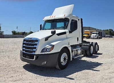 Used 2020 Freightliner Cascadia Detroit DD13 Semi Truck for sale #307386 - photo 2