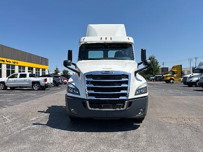 Used 2020 Freightliner Cascadia Detroit DD13 Semi Truck for sale #307388 - photo 2