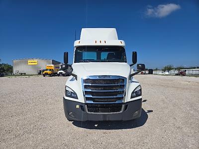 Used 2020 Freightliner Cascadia Detroit DD13 Semi Truck for sale #307389 - photo 2