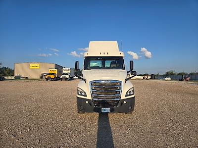 Used 2020 Freightliner Cascadia Detroit DD13 Semi Truck for sale #307394 - photo 2