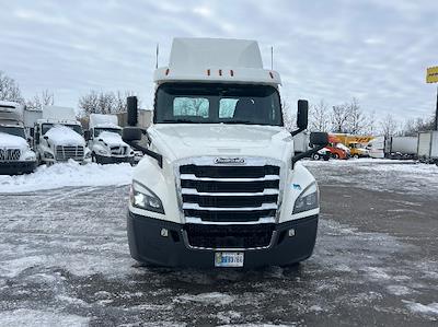 Used 2020 Freightliner Cascadia - photo 1