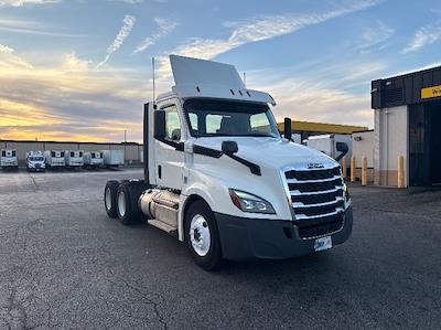 Used 2020 Freightliner Cascadia Detroit DD13 Semi Truck for sale #307517 - photo 1