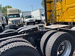 Used 2020 Freightliner Cascadia Detroit DD15AT Semi Truck with Sleeper Cab for sale #307788 - photo 23