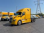Used 2020 Freightliner Cascadia Detroit DD15AT Semi Truck with Sleeper Cab for sale #307788 - photo 3