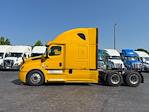 Used 2020 Freightliner Cascadia Detroit DD15AT Semi Truck with Sleeper Cab for sale #307788 - photo 4