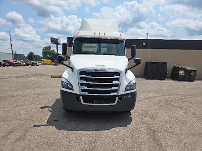 Used 2020 Freightliner Cascadia Detroit DD13 Semi Truck for sale #308022 - photo 2