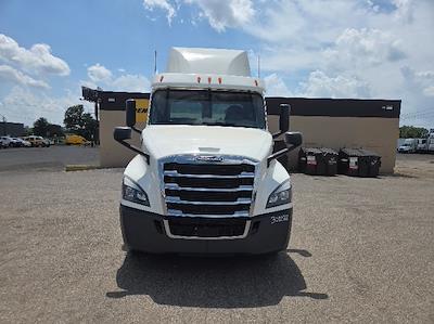 Used 2020 Freightliner Cascadia Detroit DD13 Semi Truck for sale #308028 - photo 2