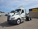 Used 2020 Freightliner Cascadia Detroit DD13 Semi Truck for sale #308031 - photo 3