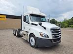 Used 2020 Freightliner Cascadia Detroit DD13 Semi Truck for sale #308032 - photo 1