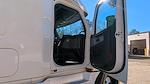 Used 2020 Freightliner Cascadia Detroit DD15AT Semi Truck with Sleeper Cab for sale #308122 - photo 13