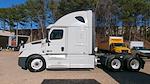 Used 2020 Freightliner Cascadia Detroit DD15AT Semi Truck with Sleeper Cab for sale #308122 - photo 4