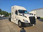 Used 2020 Freightliner Cascadia Detroit DD15AT Semi Truck with Sleeper Cab for sale #308182 - photo 1