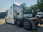 Used 2020 Freightliner Cascadia Detroit DD15AT Semi Truck with Sleeper Cab for sale #308182 - photo 5