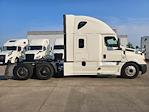 Used 2020 Freightliner Cascadia Detroit DD15AT Semi Truck with Sleeper Cab for sale #308182 - photo 8