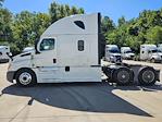Used 2020 Freightliner Cascadia Detroit DD15AT Semi Truck with Sleeper Cab for sale #308183 - photo 4