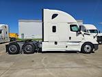 Used 2020 Freightliner Cascadia Detroit DD15AT Semi Truck with Sleeper Cab for sale #308183 - photo 8