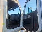 Used 2020 Freightliner Cascadia Detroit DD15AT Semi Truck with Sleeper Cab for sale #308186 - photo 13