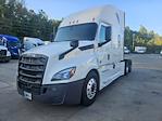 Used 2020 Freightliner Cascadia Detroit DD15AT Semi Truck with Sleeper Cab for sale #308186 - photo 3