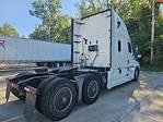 Used 2020 Freightliner Cascadia Detroit DD15AT Semi Truck with Sleeper Cab for sale #308192 - photo 7