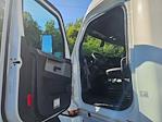 Used 2020 Freightliner Cascadia Detroit DD15AT Semi Truck with Sleeper Cab for sale #308192 - photo 9